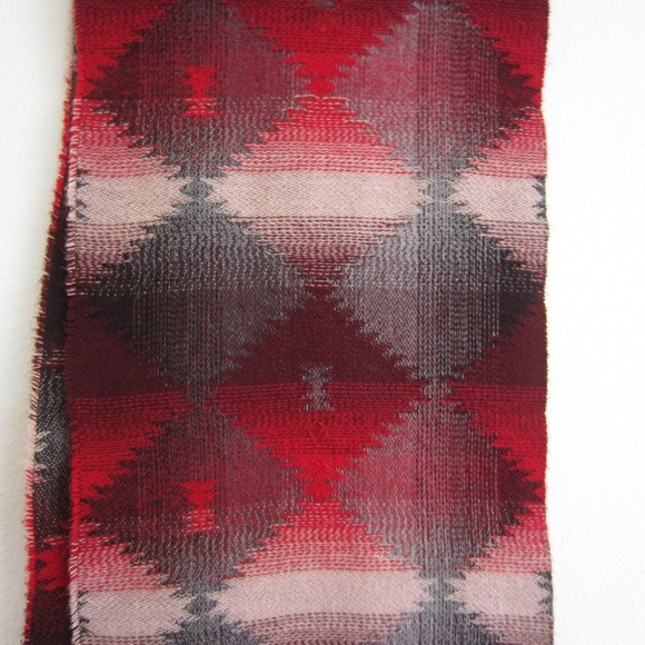 Women's Scraf Southwestern Atec Pattern fall,winter cozy warm Pendleton inspired - Picture 3 of 6